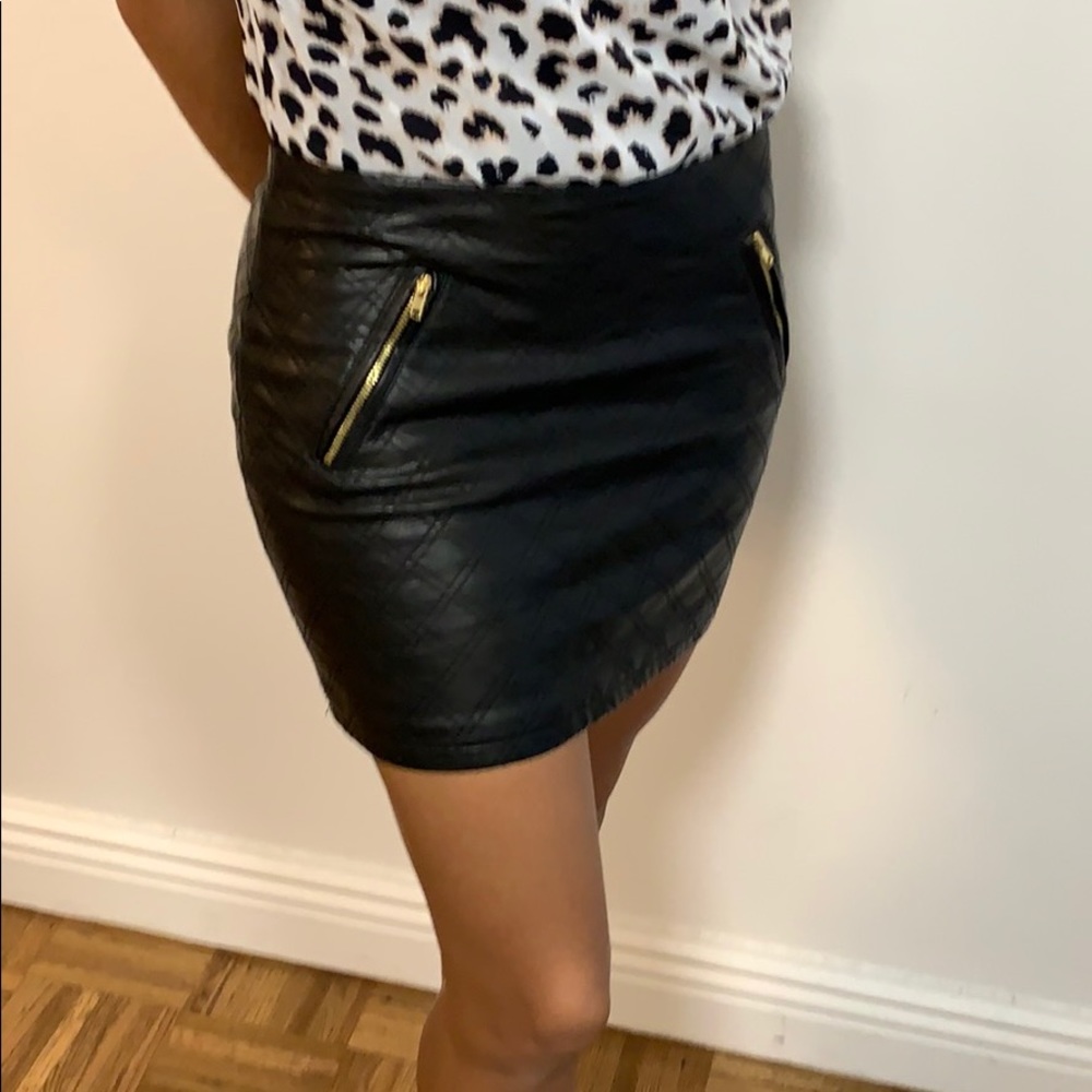 Express vegan leather quilted mini skirt